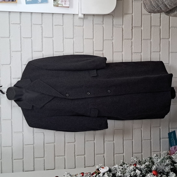 Monsieur Bernard Other - Vintage Monsieur Bernard Fifth Avenue Charcoal 100% Pure Wool Coat. Size 44L